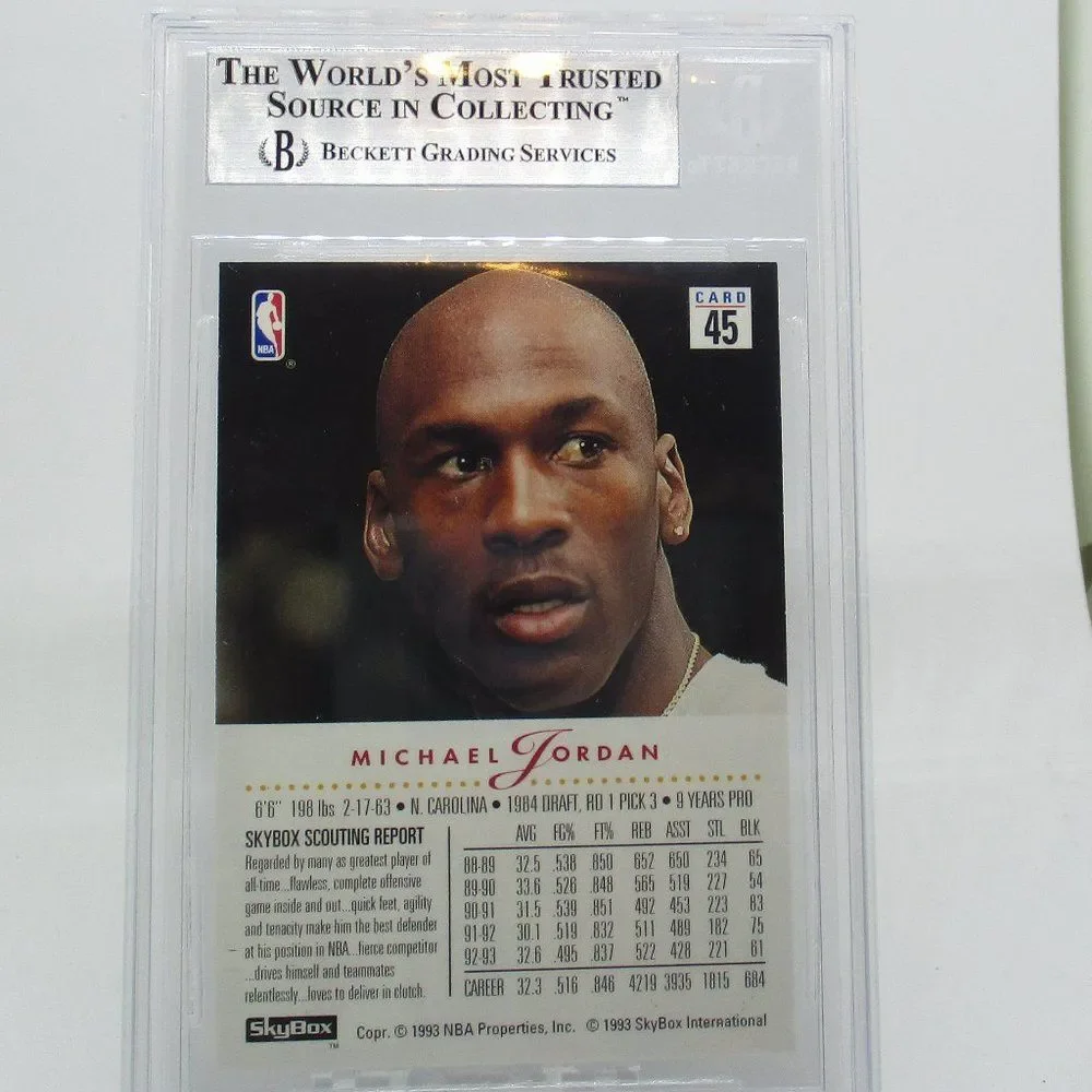 Michael Jordan #45 Skybox Premium 1993-94 BGS 8.5 NM-MT+